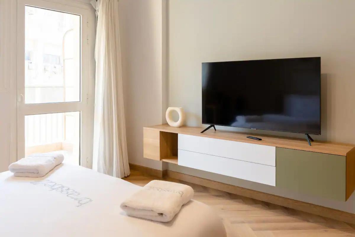 Apartment Grey L Downtown Ouzonian House Kairo