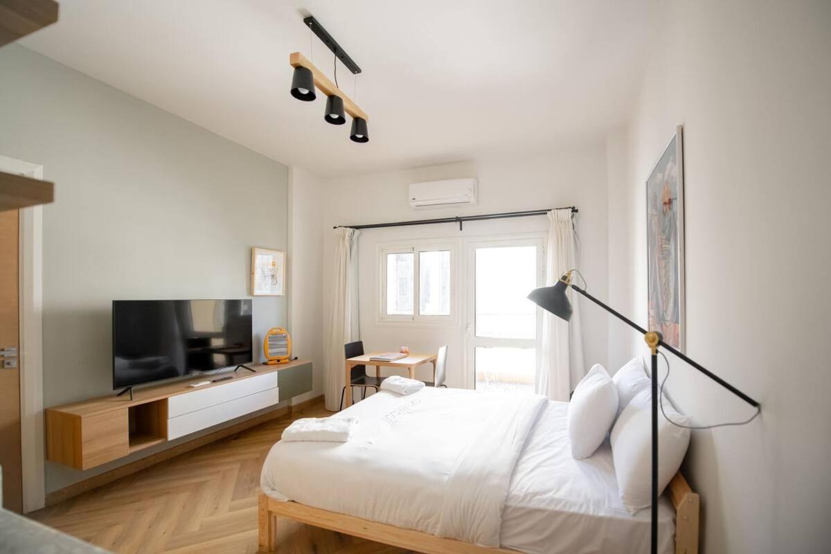 Apartment Grey L Downtown Ouzonian House