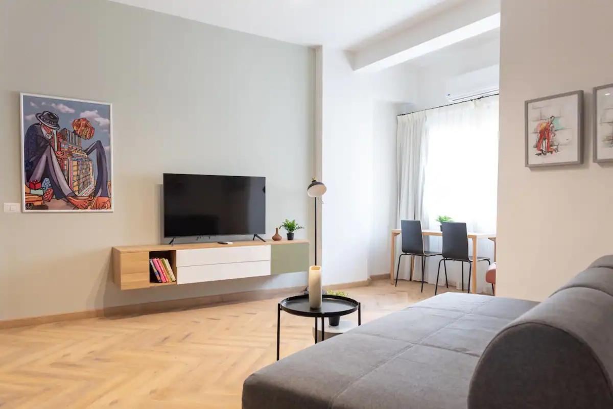Apartment Grey L Downtown Ouzonian House Kairo