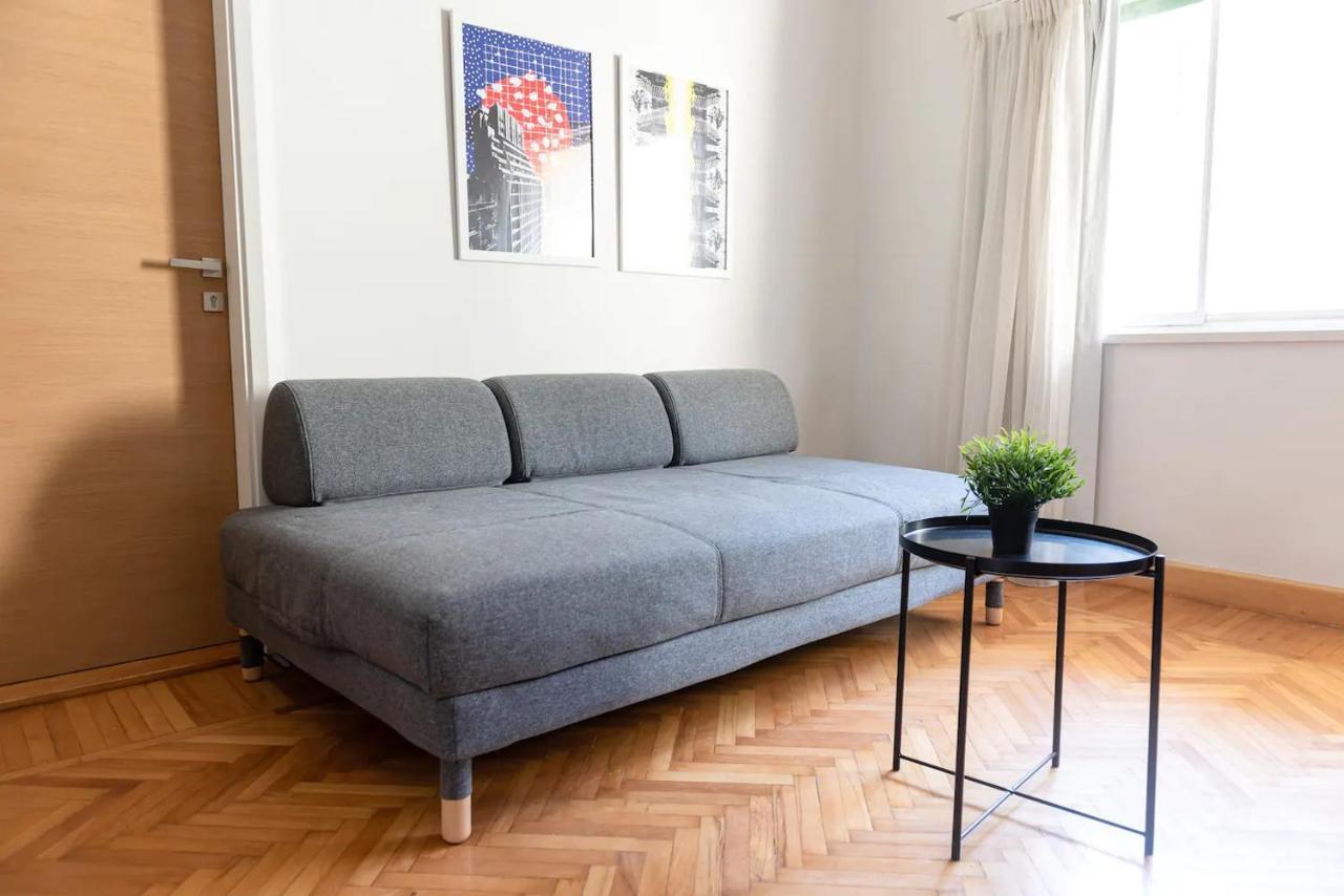 Apartment Grey L Downtown Ouzonian House Kairo